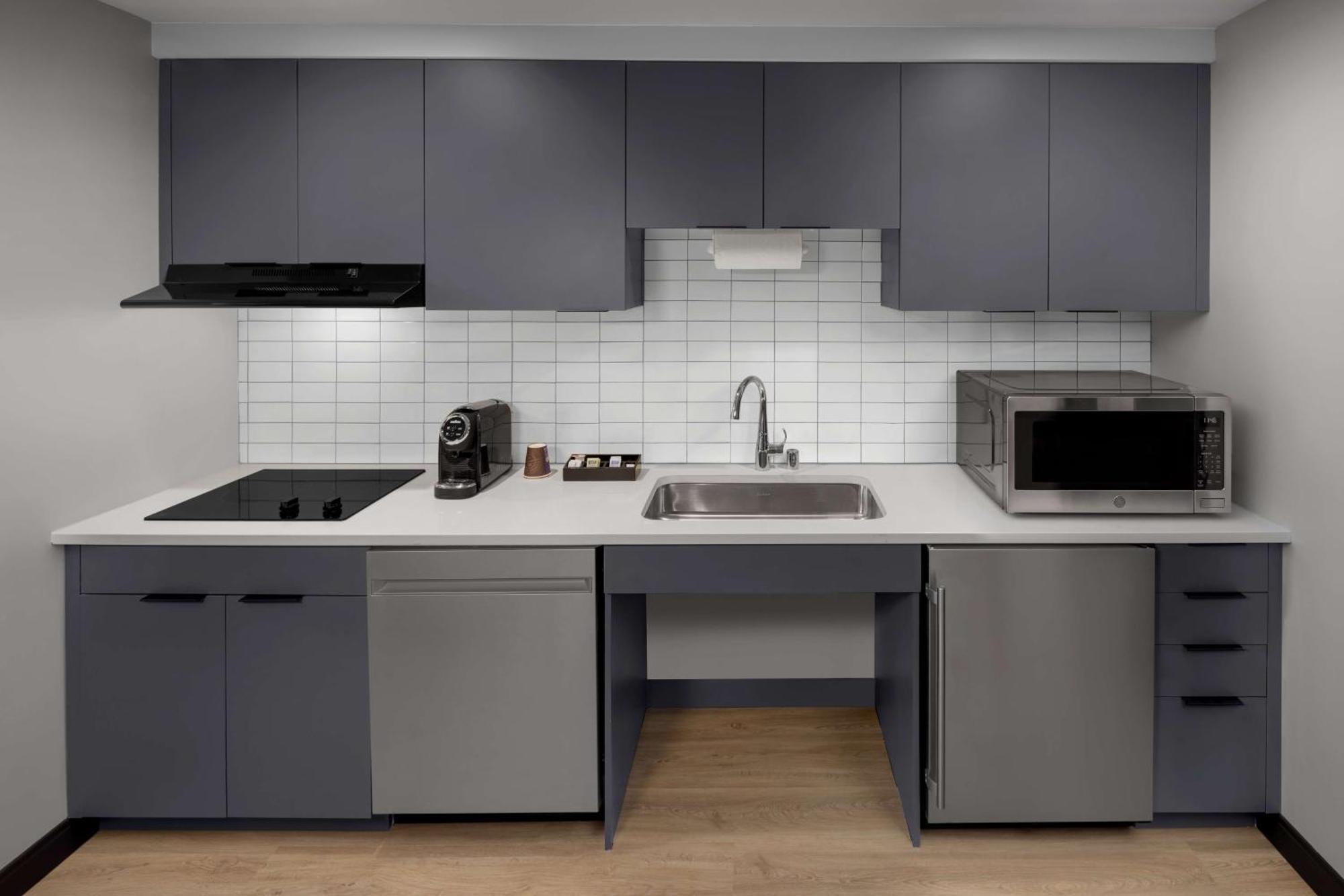 Homewood Suites By Hilton Grand Prairie At Epiccentral Экстерьер фото