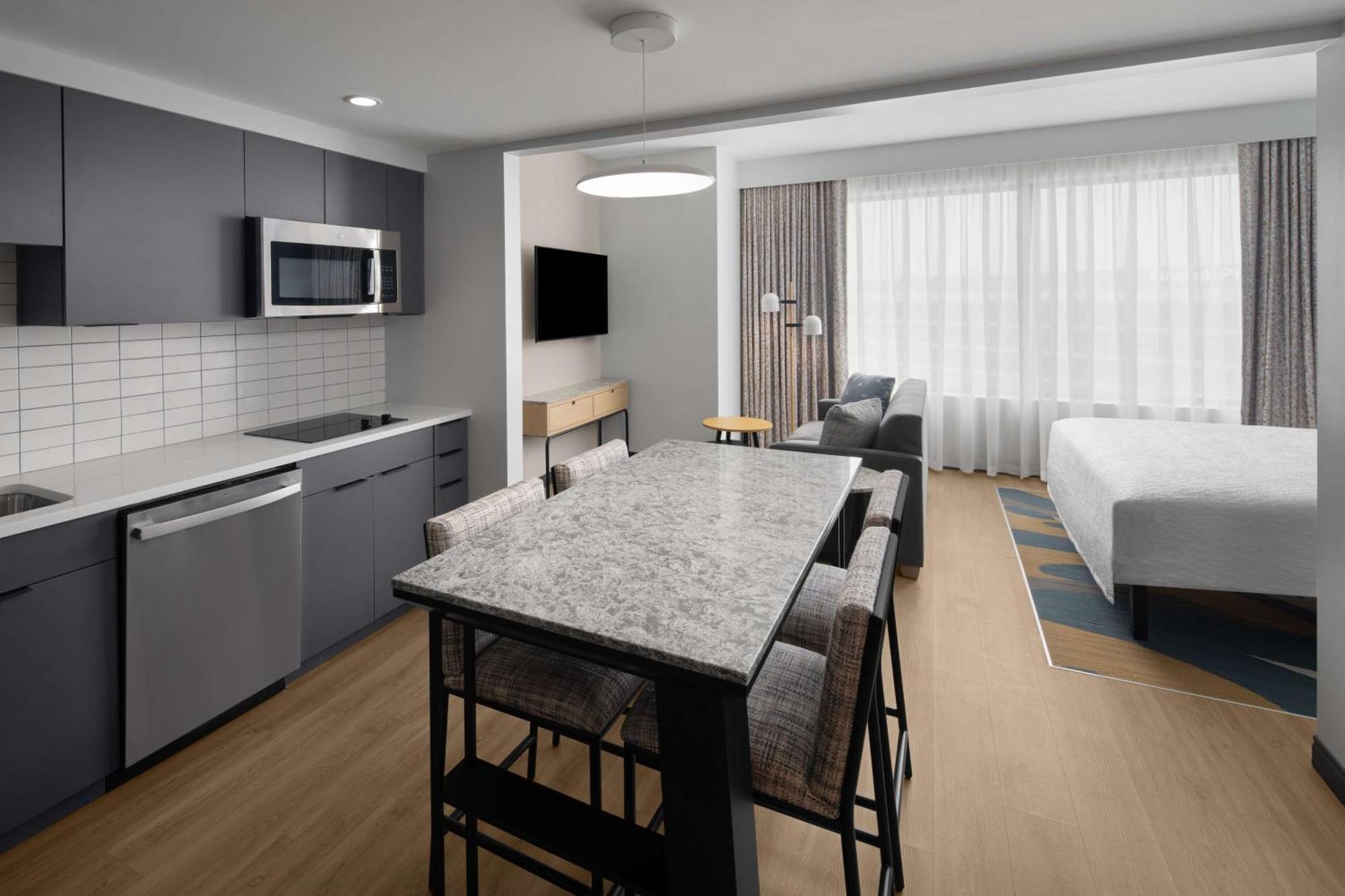 Homewood Suites By Hilton Grand Prairie At Epiccentral Экстерьер фото
