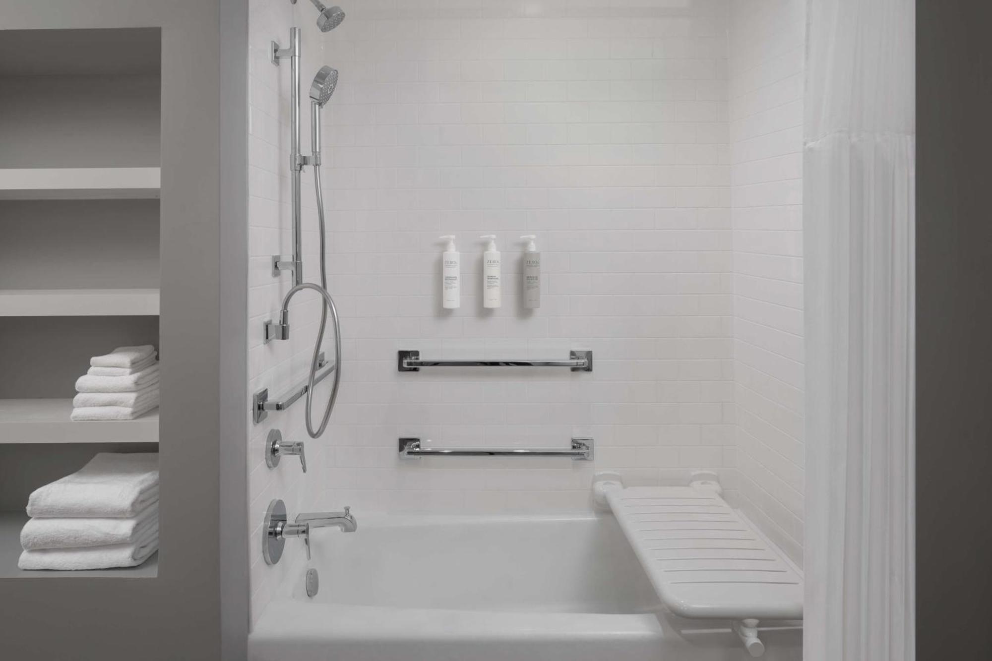 Homewood Suites By Hilton Grand Prairie At Epiccentral Экстерьер фото